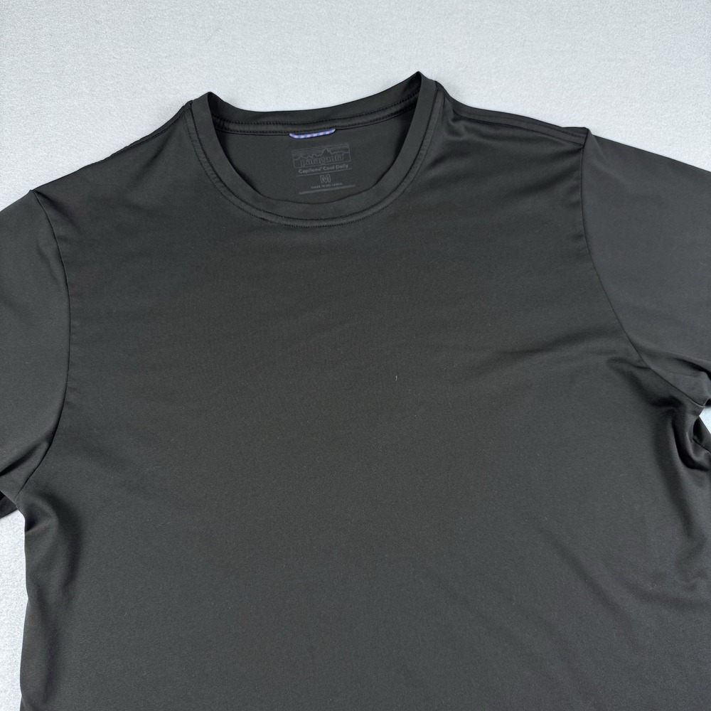 Patagonia Capilene Cool Daily T Shirt Men M Short Sleeve Black Performance